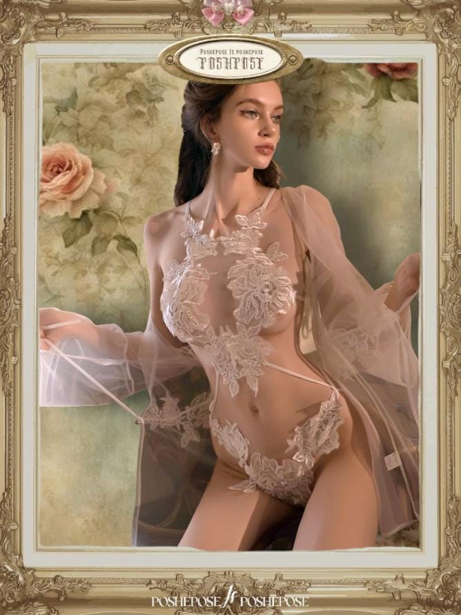 Naissance d'une fleur Lingerie Set