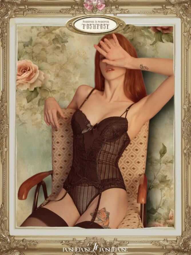L’Amour Délicat Corset lingerie set
