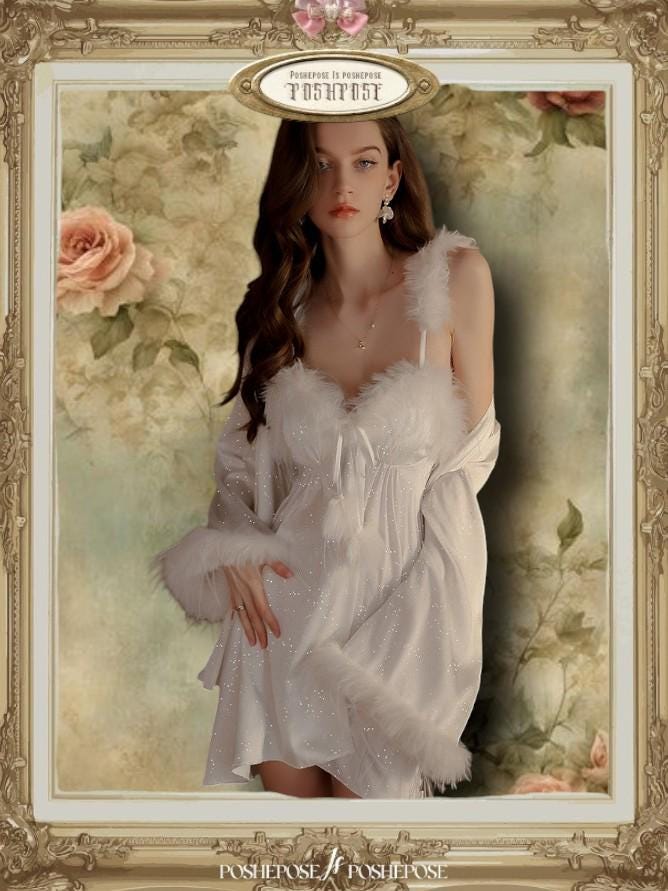 La Tentation Féminine Nightgown And Robe