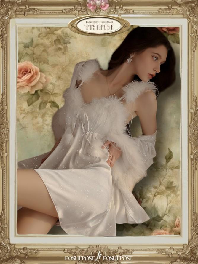 La Tentation Féminine Nightgown And Robe