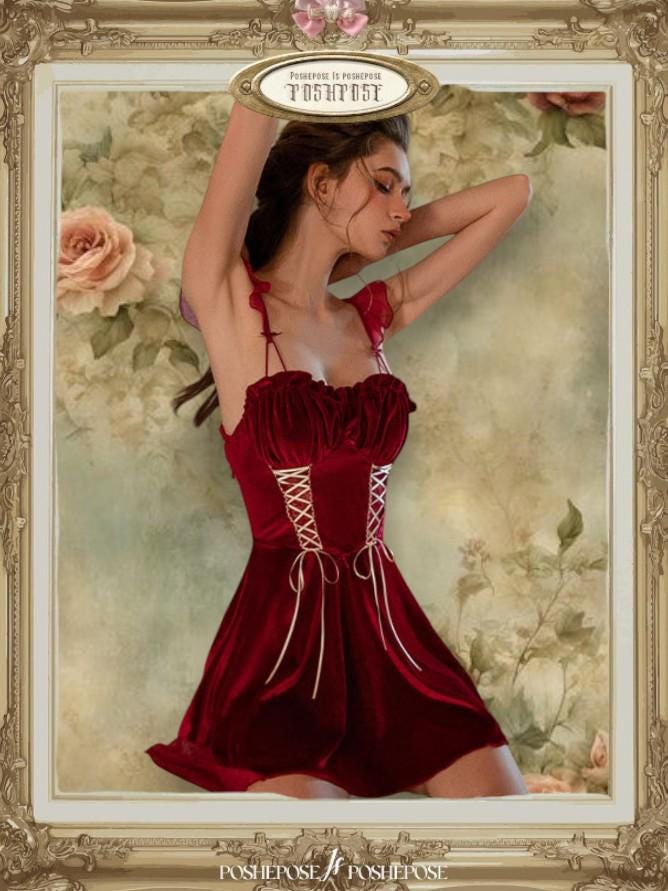 Étreinte Divine Nightgown with Robe