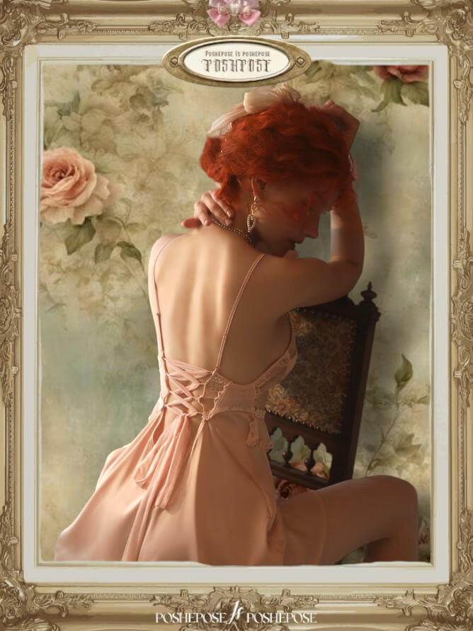 Chic en Rose Lingerie set with Robe